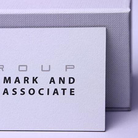 Carte de visite – Mark and Associate